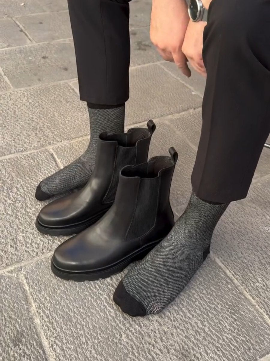 Versatile Chelsea Boots Men's Black Work Boots